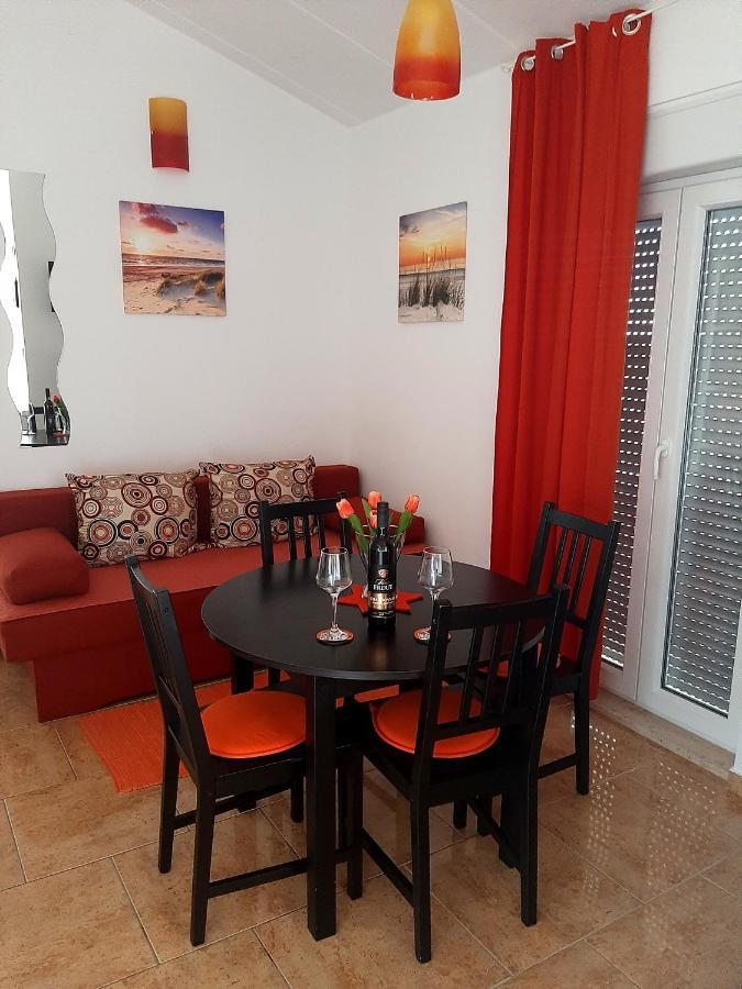 Apartment Enis บาร์บารีกา ภายนอก รูปภาพ