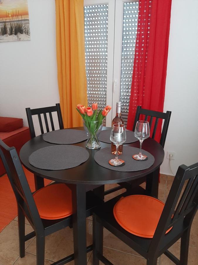 Apartment Enis บาร์บารีกา ภายนอก รูปภาพ