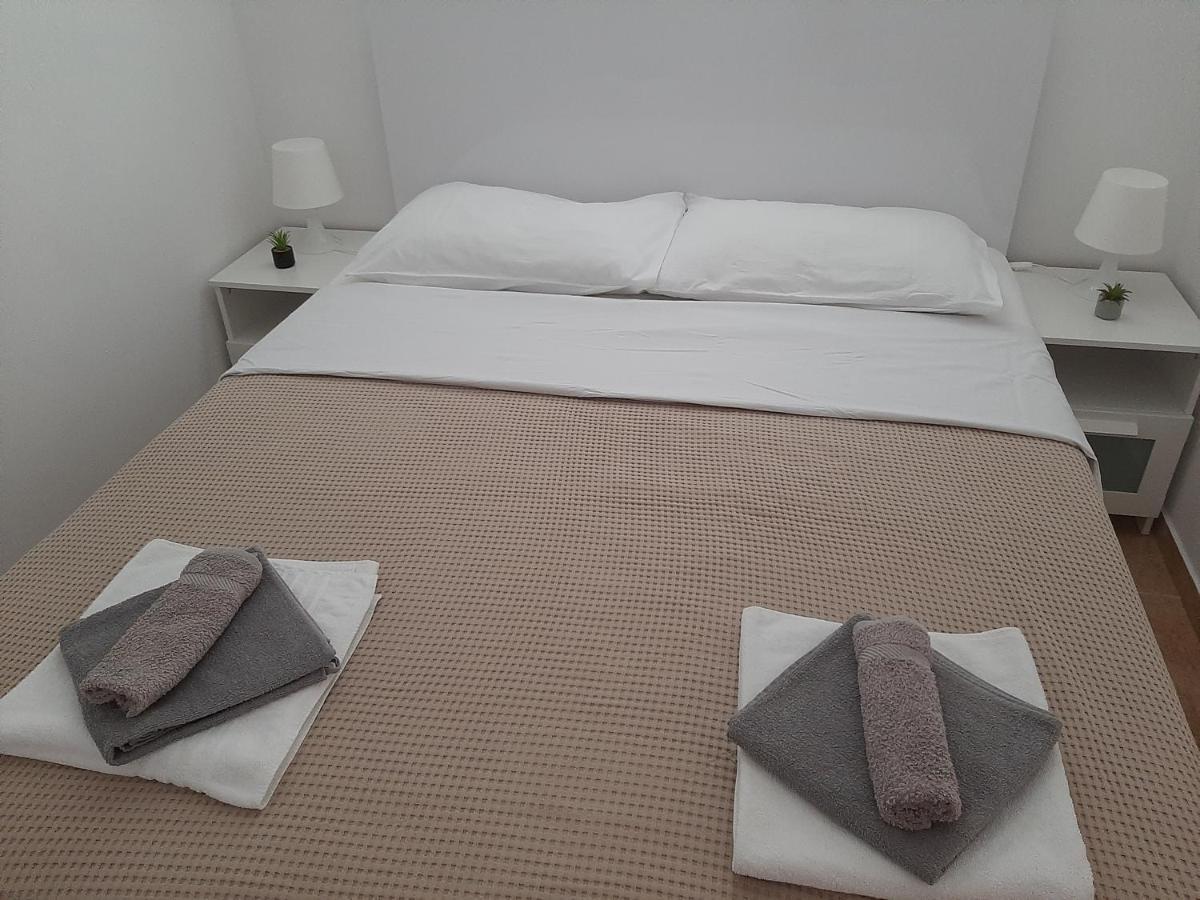 Apartment Enis บาร์บารีกา ภายนอก รูปภาพ