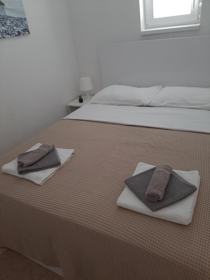 Apartment Enis บาร์บารีกา ภายนอก รูปภาพ